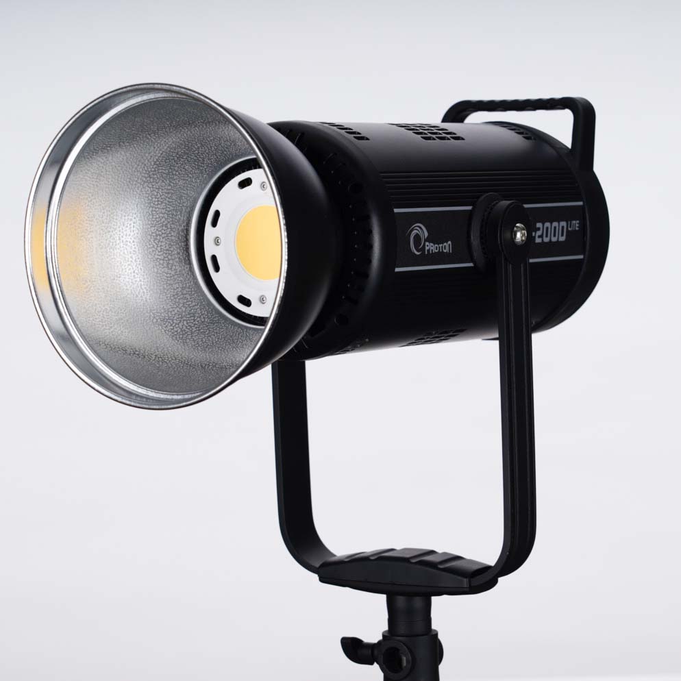 Đèn led Proton Xlux X-200D 5600K